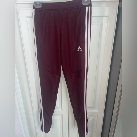 Adidas  Burgundy Aeroready Sereno 3 stripes slim tapered pants size 2XS‎ - Picture 1 of 6